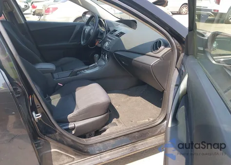 2011 Mazda Mazda3 I Sport из США, поврежденный, VIN JM1BL1UG5B1387302